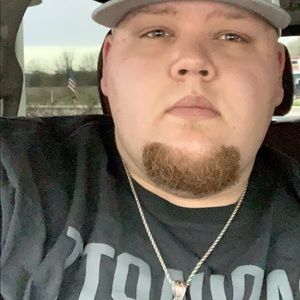 Meet your Posher, Dustin